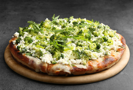 素食的意大利披萨照片
