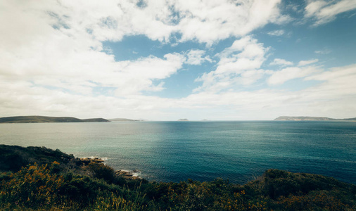 风景秀丽的海景的奥尔巴尼