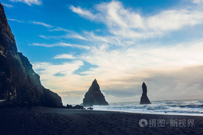 海岸与岩石和石头