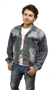印度的男模特，穿件夹克 danim