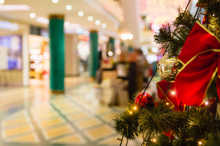 商场里的圣诞树图片