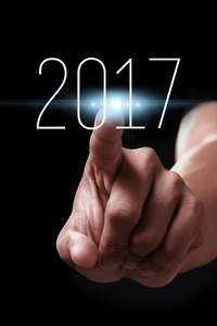 新的一年到 2017 年用一只手
