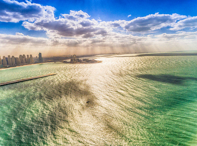 迪拜码头的鸟瞰图