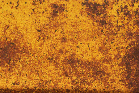 锈铁的特写旧锈绿信箱和挂锁的形象色彩缤纷的邮箱手拿着钥匙打开邮箱