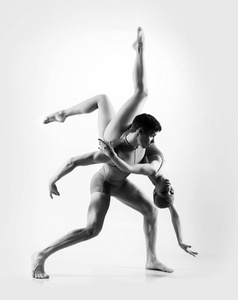 跳芭蕾的艺术表现