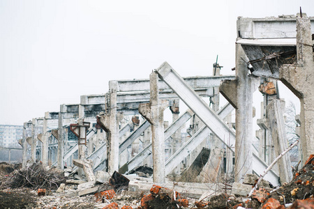 一个废弃的苏联俄罗斯工业受损事实的废墟