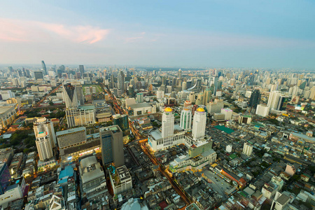 顶视图，曼谷市市中心天际线