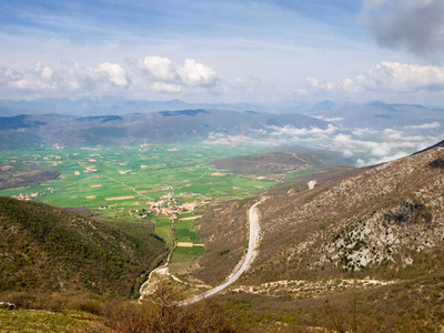 锡比利尼山的全景