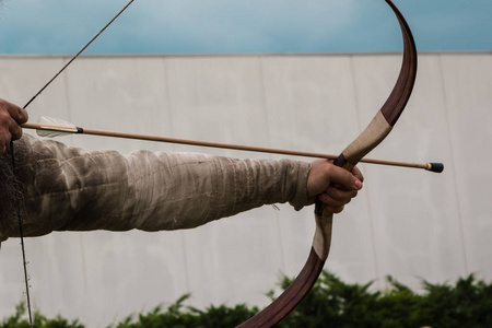 弓箭箭弓箭手拉弓与箭射击照片
