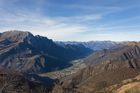 阿尔卑斯山和从 Valtorta，伦巴第大区 Prealps