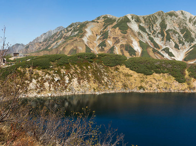 美丽的湖山区立山