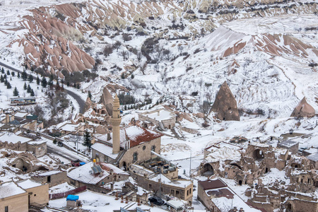 Capadocia 在土耳其在冬天雪下