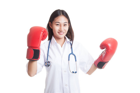 年轻的亚洲女医生准备战斗