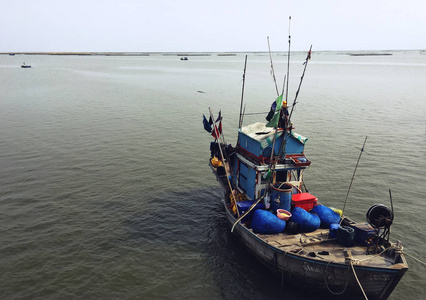 渔业船和海景图片