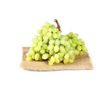 绿色新鲜成熟的葡萄