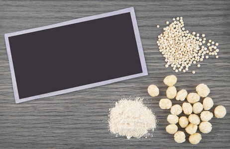 藜麦面粉和种子