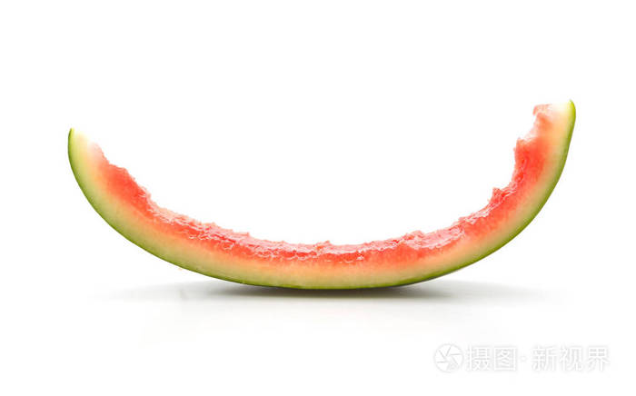 在白色背景上的新鲜西瓜