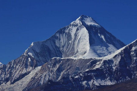 达乌拉吉里山顶