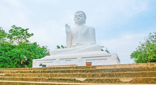 米欣特莱寺佛像