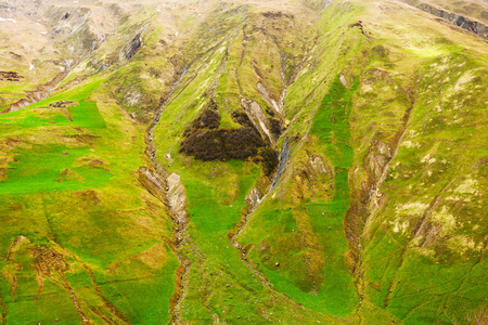 在古多里附近的佐治亚州山脉欣赏风景