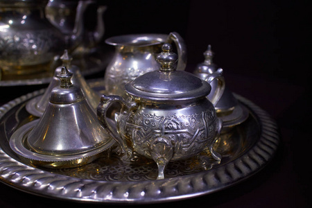 阿拉伯银茶壶