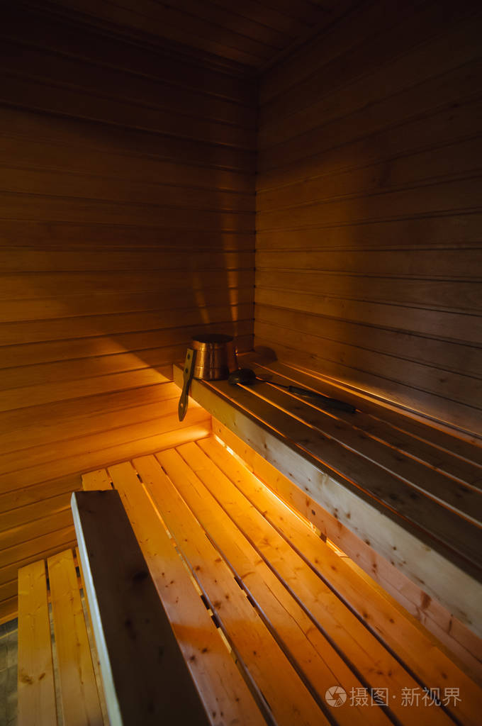 传统的芬兰桑拿