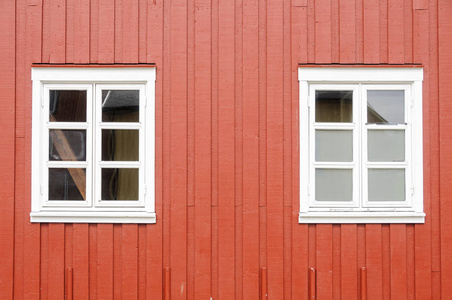 红墙的挪威木屋就罗弗敦群岛，挪威，欧洲