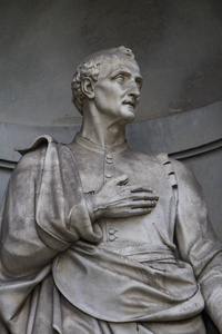 亚美利哥韦斯普奇雕像在佛罗伦萨
