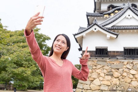 女人以城主的自拍照