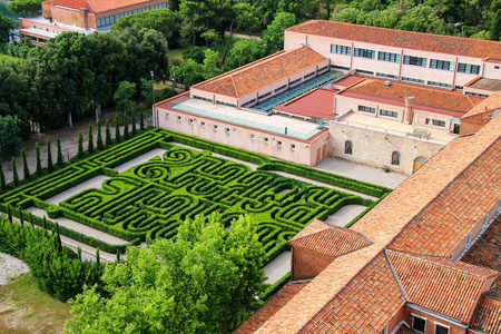 圣 Giorgio Monastery 在威尼斯，医院的庭院里的花园