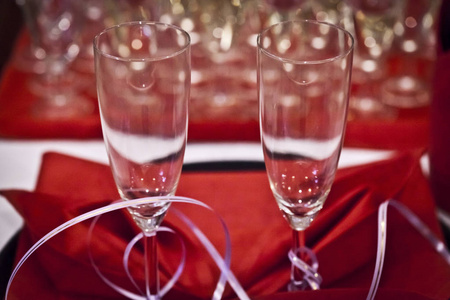 传统的波兰香槟的婚礼细节