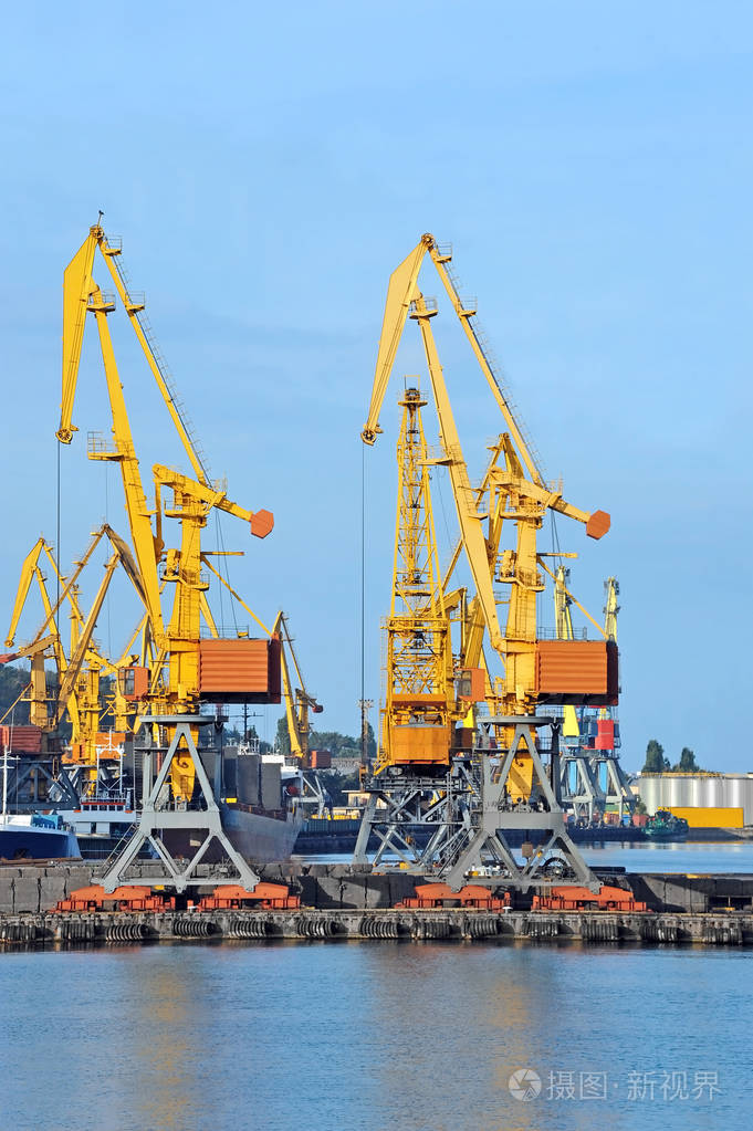 港口货物起重机
