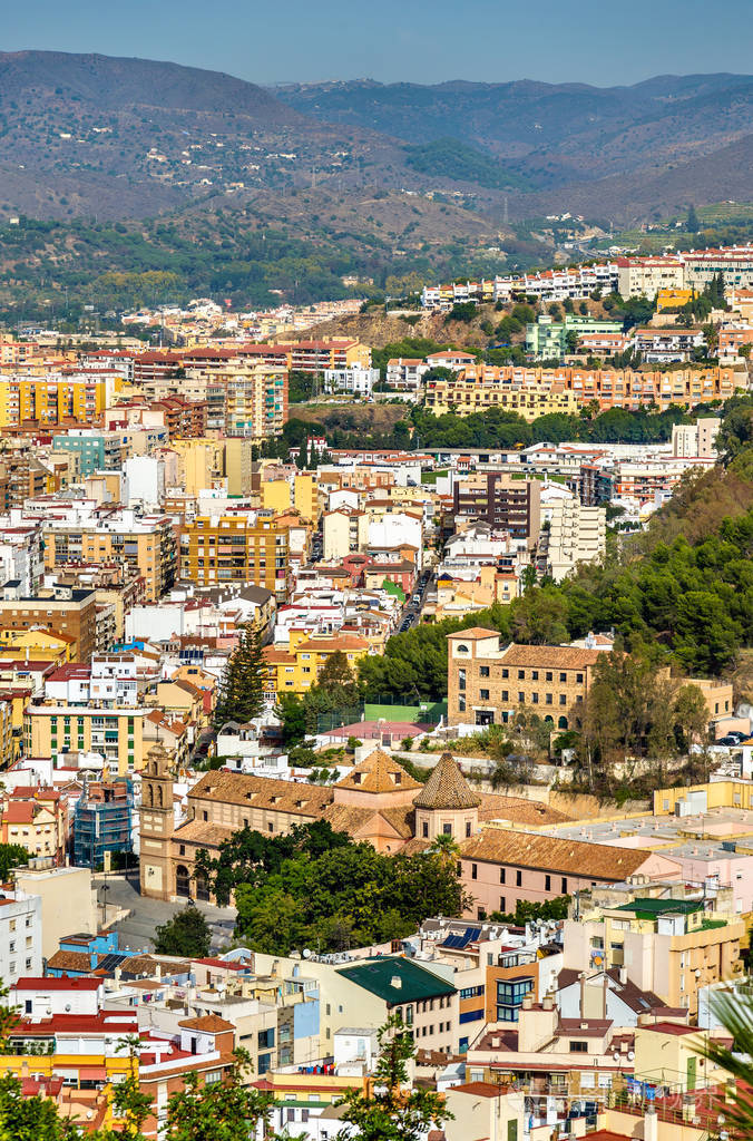 从如今的城堡,西班牙马拉加的全景视图