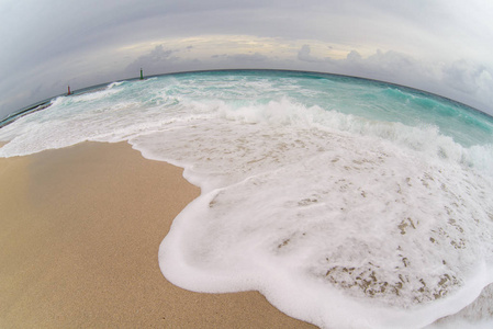 美丽的景色,从古巴海岸巴拉德罗-深蓝色地平线 azure 水域大西洋照片