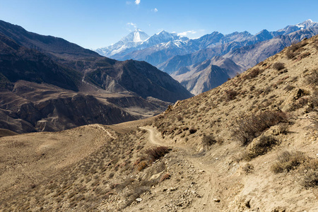 山路，徒步游路线 Muktinath Lupra