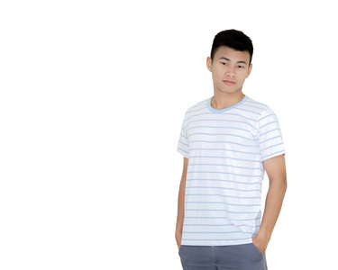 一个亚洲的英俊的年轻男子的画像。孤立在白色的背景和目标