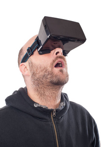 龙应台和兴奋的人玩游戏与虚拟现实视神经