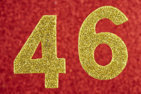 符号时间垂直黄色数字46黄色的红色背景. 周年纪念日照片