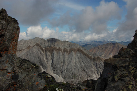 山峰和山脉的意见