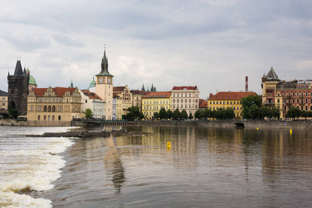老城区的风景秀丽的夏季景色。布拉格, 捷克共和国