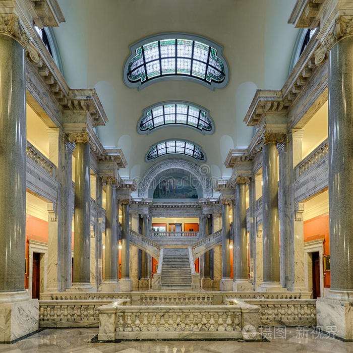 国会大厦蓝门楼梯大建筑入口新西兰奥马鲁大厦内部漂亮的玻璃屋顶建筑