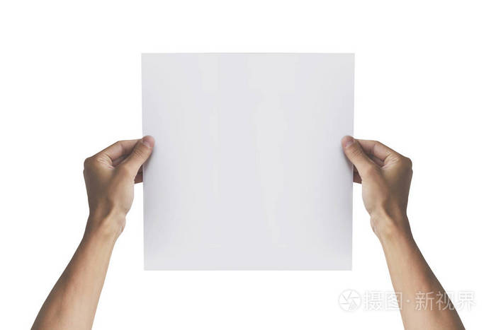 两只手权手里拿着方形的纸单张介绍