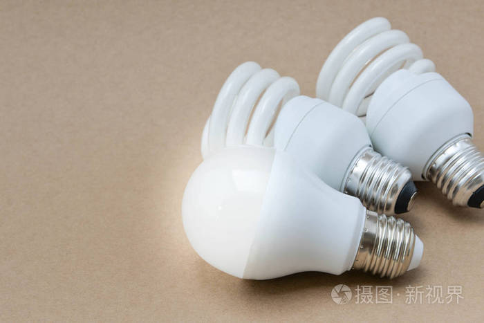 Led 的灯泡和紧凑型荧光灯泡替代技术