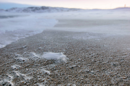俄罗斯摩尔曼斯克地区特里贝尔卡巴伦支海海岸的沙雪质