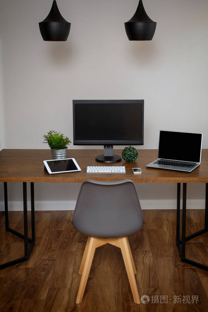 现代家庭办公室