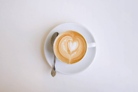 卡布奇诺咖啡杯子，一颗心