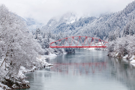 日本三岛山