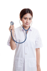 年轻的亚洲女医生用听诊器