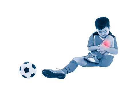青年亚洲足球运动员在腿部的疼痛。全身