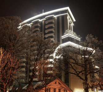 市新摩天大楼夜景照片